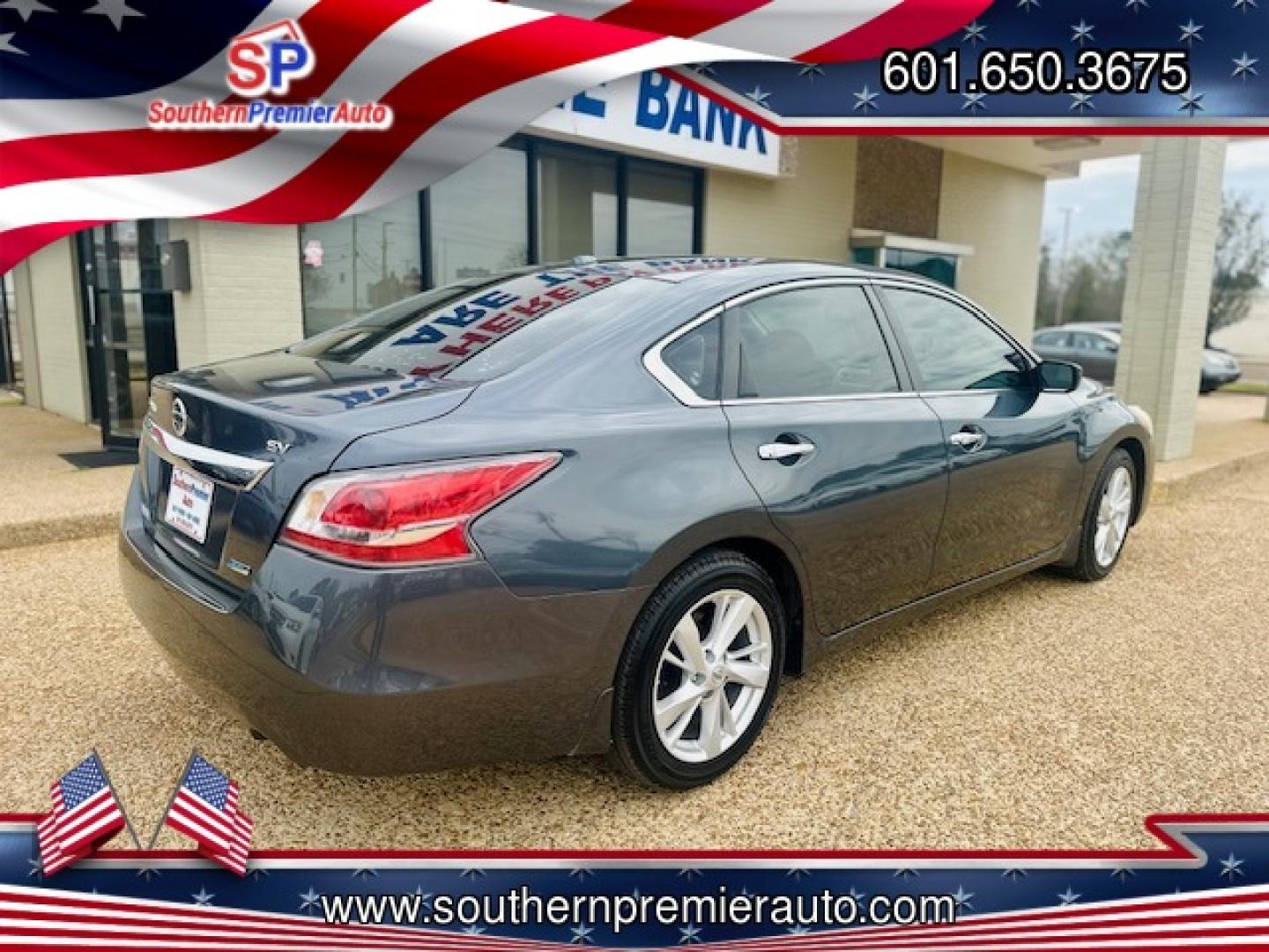 2013 GRAY NISSAN ALTIMA 2.5; 2.5 S; 2 (1N4AL3AP0DC) , located at 922 W. Beacon St., Philadelphia, MS, 39350, (601) 650-3675, 32.770447, -89.127151 - Photo#5